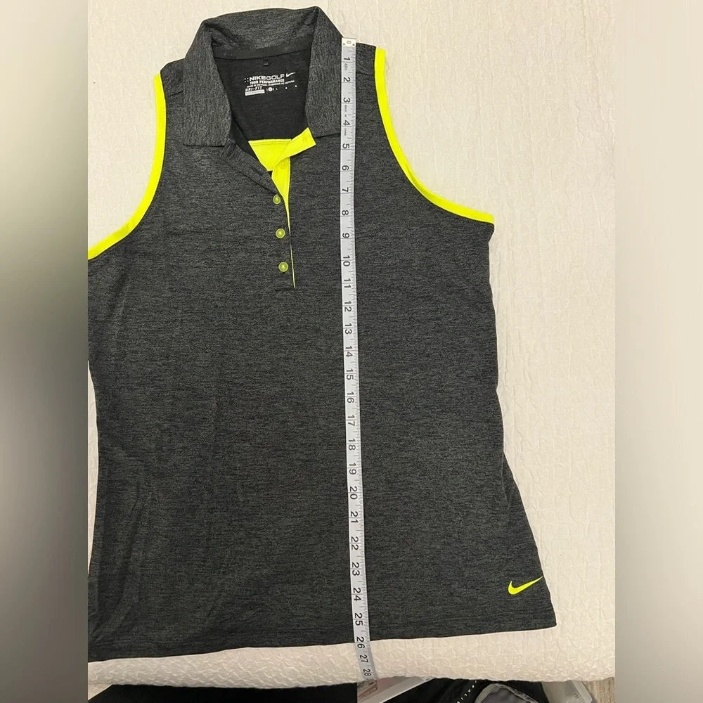 Nike Women’s Golf Polo – Gray with Lime Green Detail (Size L)